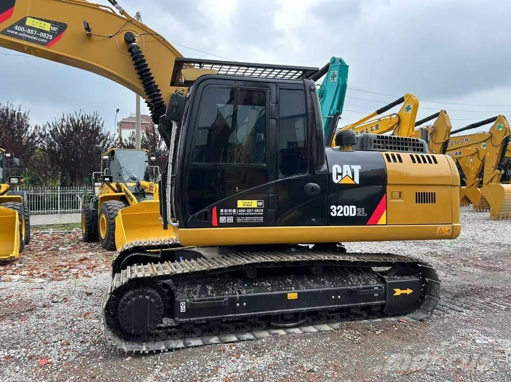 CAT 320D2L 대형 굴삭기 29톤 이상