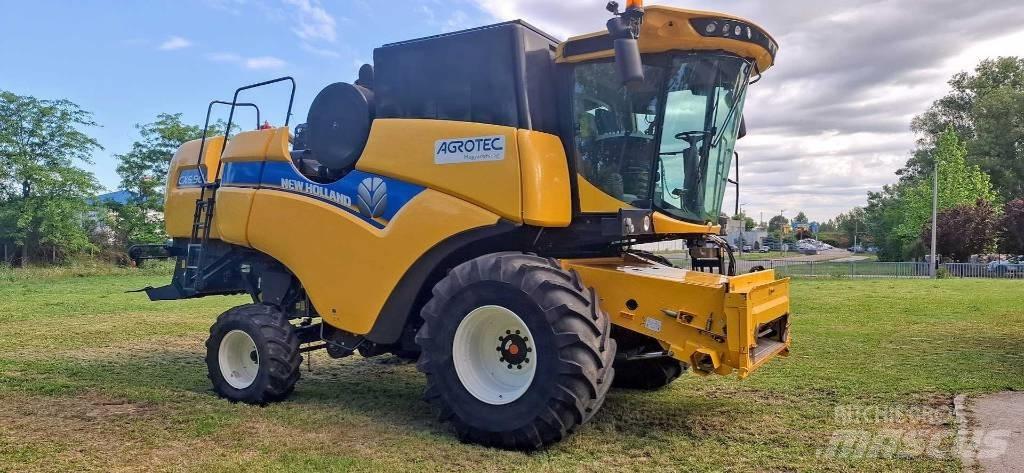 New Holland CX6.90 콤바인 수확기
