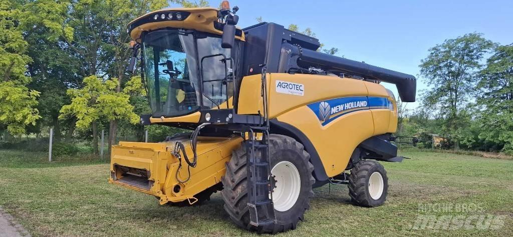 New Holland CX6.90 콤바인 수확기