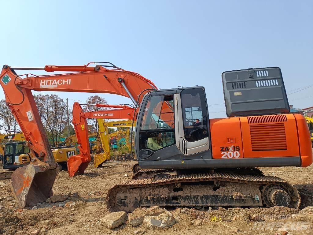 Hitachi ZX 200 중형굴삭기 7톤-28톤