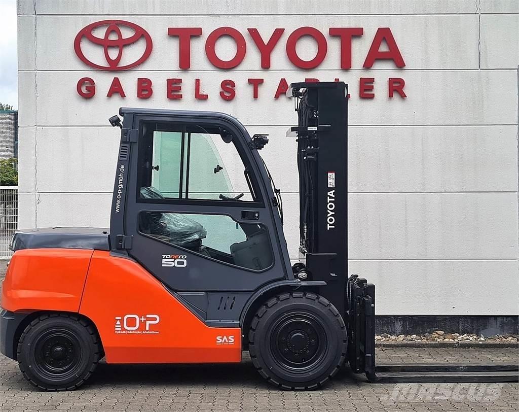 Toyota 40-8FD50N 디젤 지게차