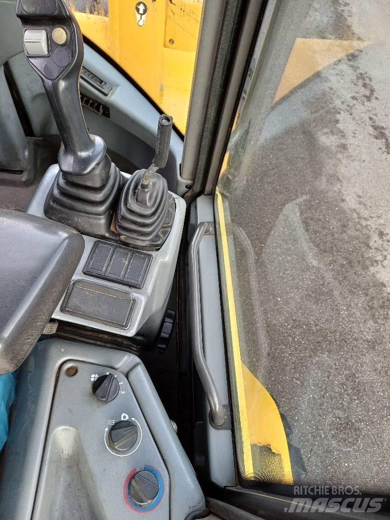 Volvo L 30 B  휠로우더