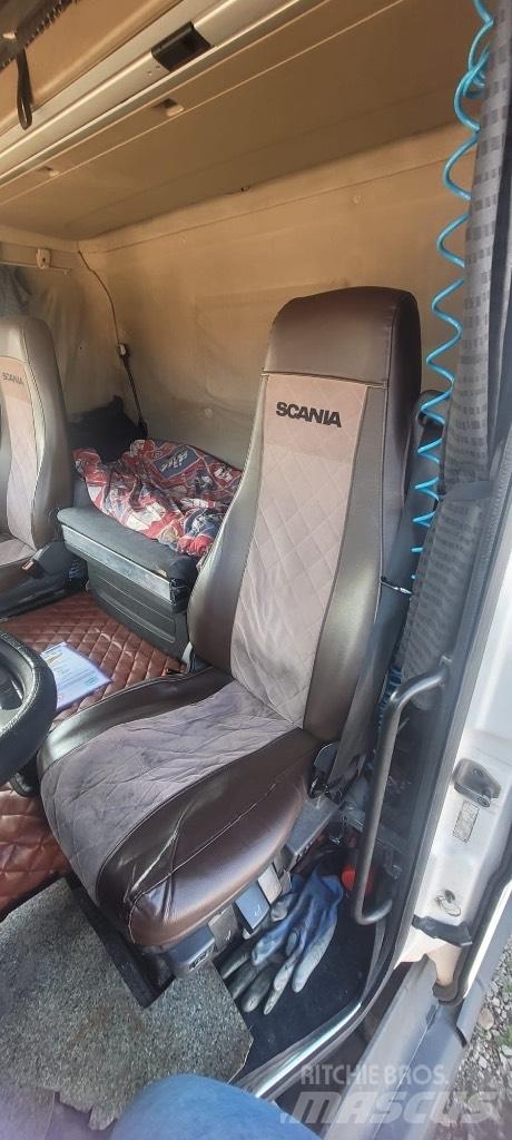 Wielton 45M3 곡물용 카트
