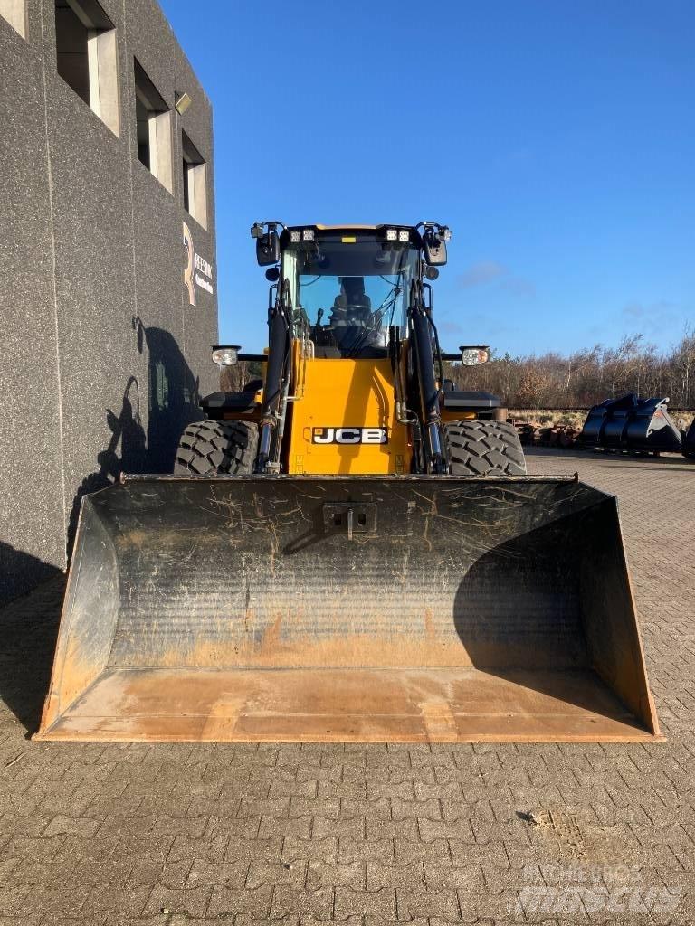 JCB 437 HT  휠로우더