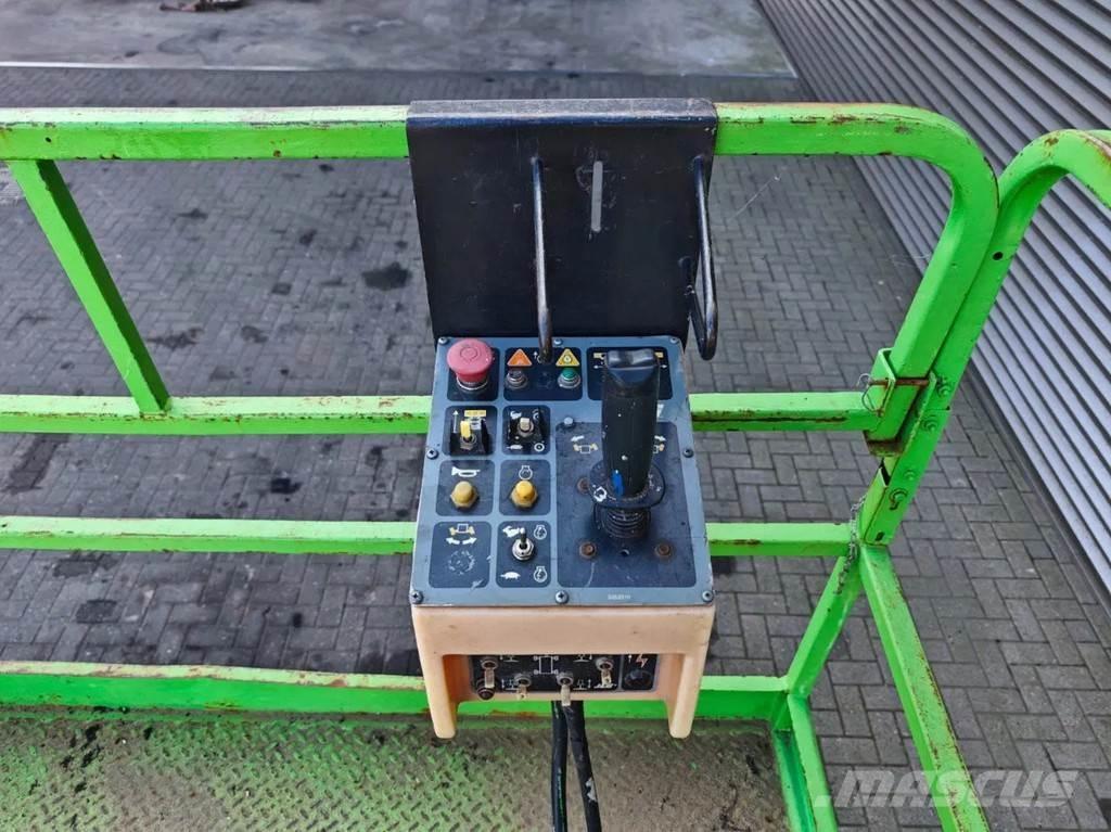 JLG 33 RTS 가위형 리프트