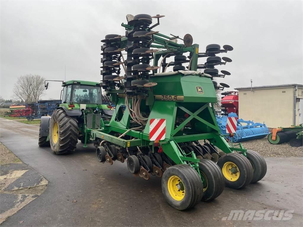 John Deere 750A 6m 정밀 조파기