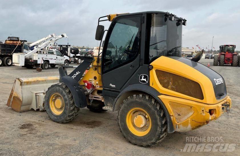 John Deere 204L  휠로우더