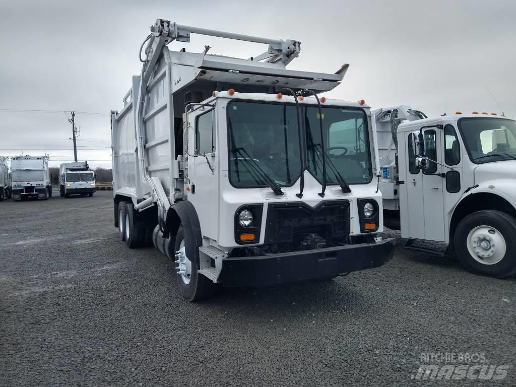 Mack MRU600 폐기물 수거 트럭
