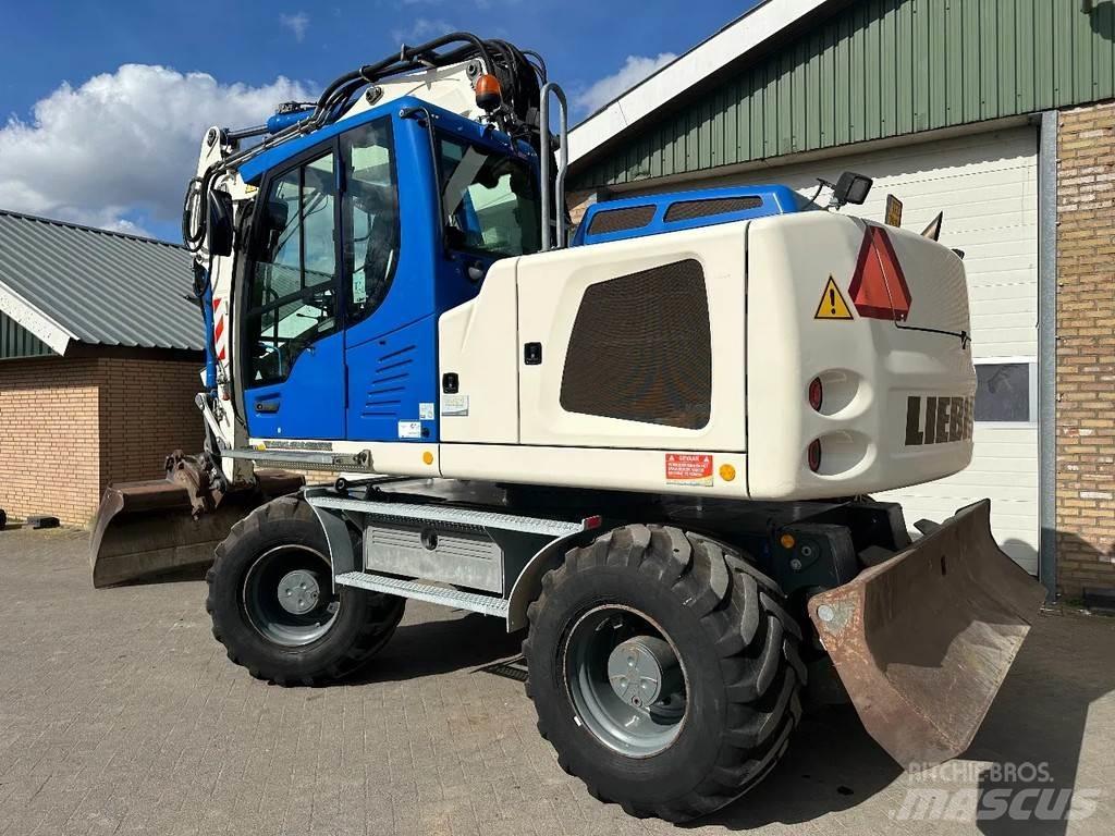 Liebherr A914  휠 굴삭기