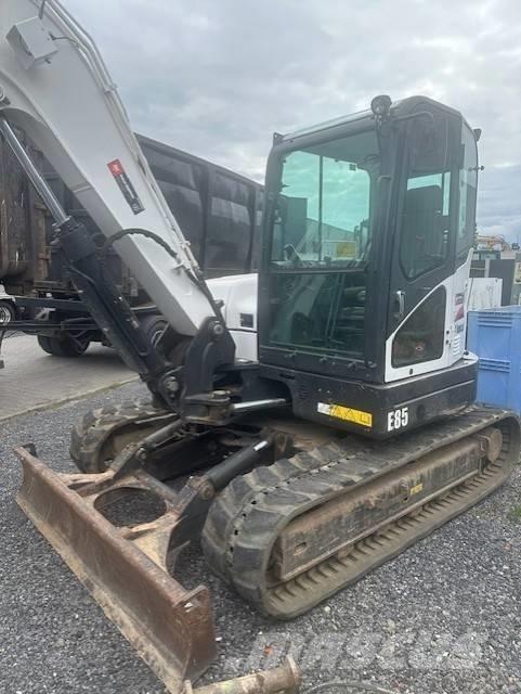 Bobcat E 85 중형굴삭기 7톤-28톤