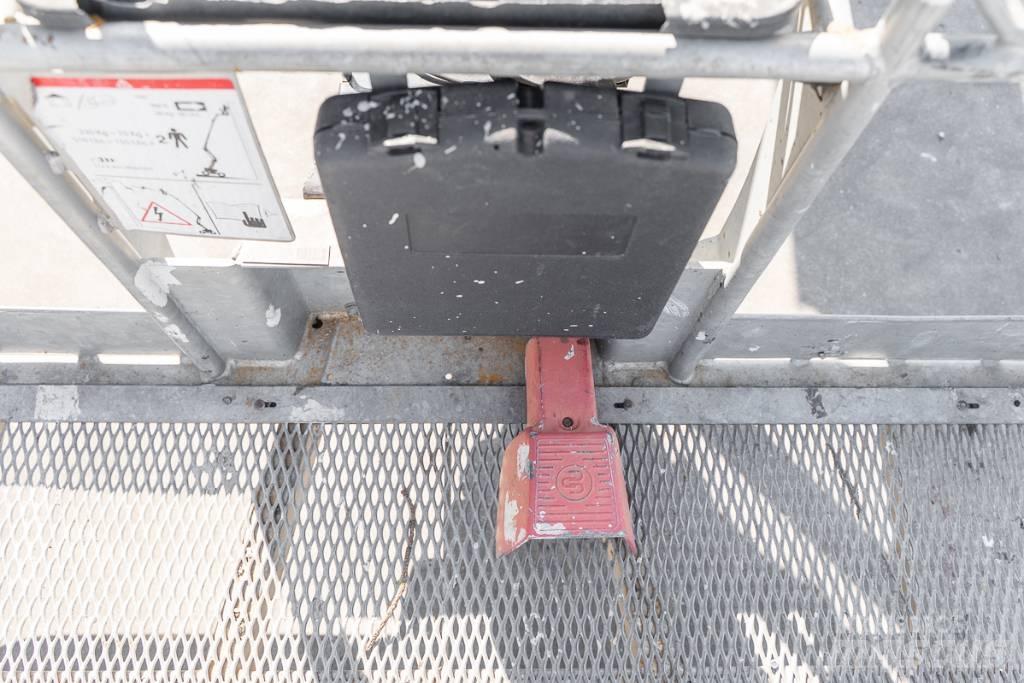 Manitou 180 ATJ 관절형 전동이동 리프트