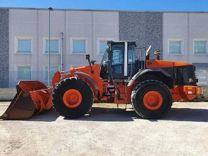 Hitachi ZW 310  휠로우더