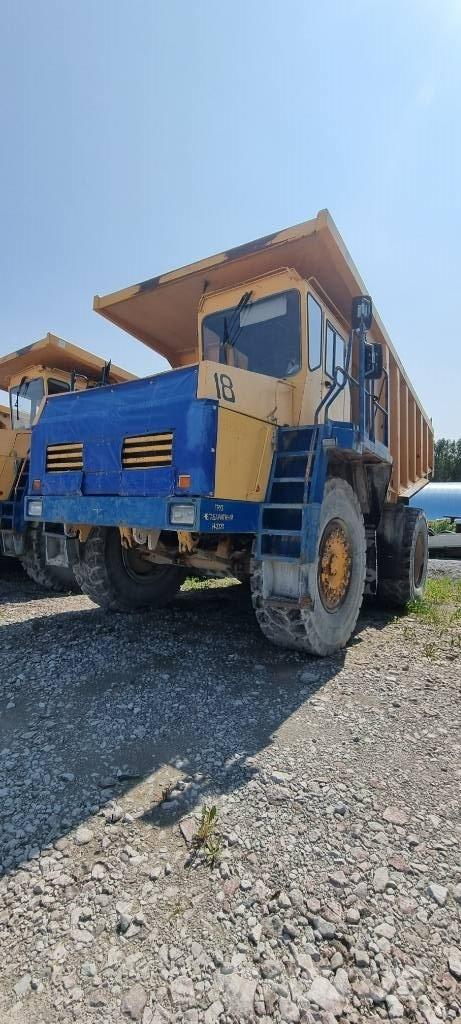 Belaz 75473 초대형 덤프 트럭