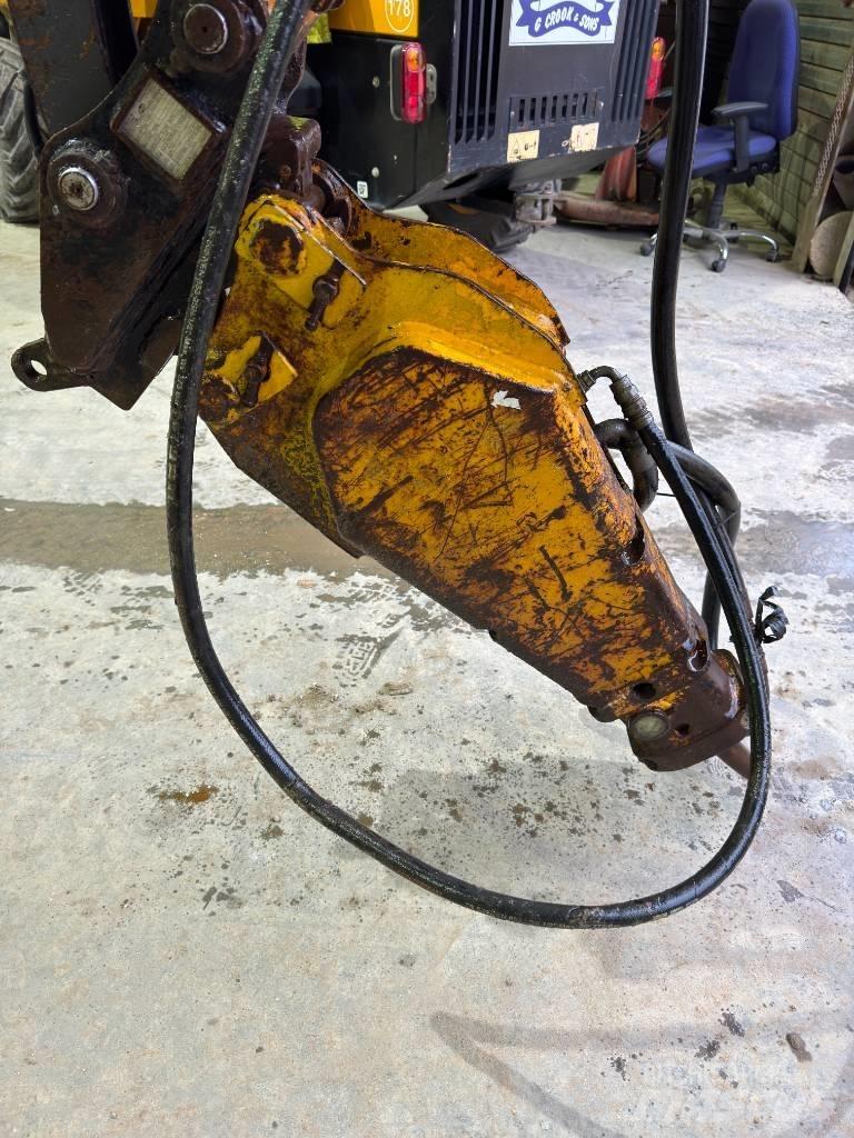 JCB breaker 브레이커
