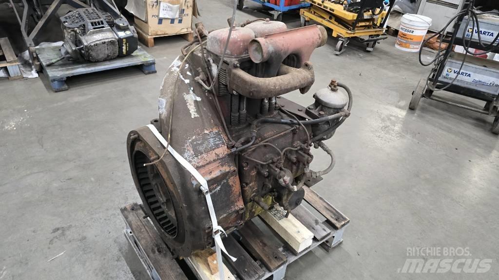 Deutz F2L712 엔진
