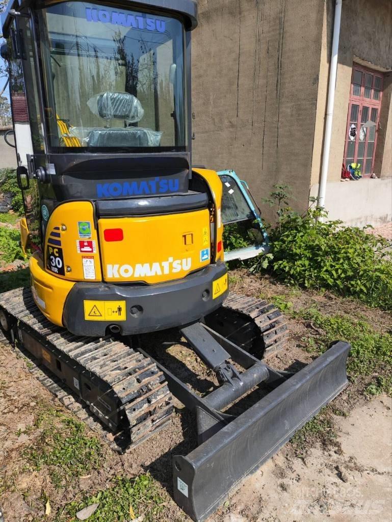 Komatsu PC 30 MR 소형 굴삭기 7톤 미만