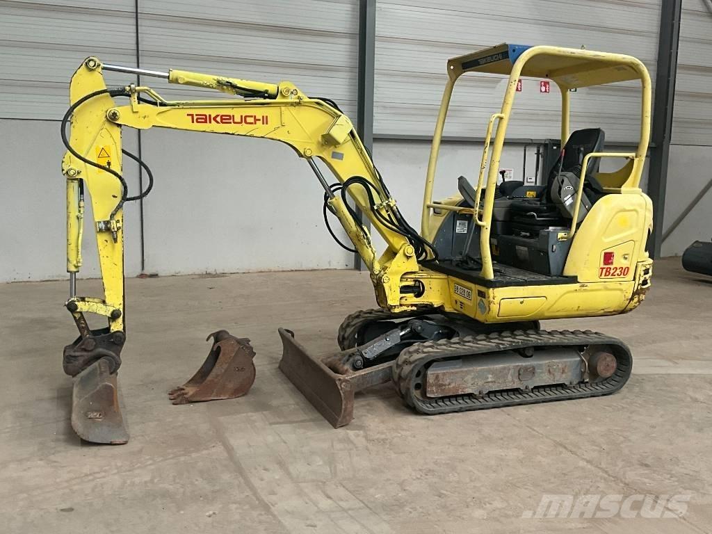 Takeuchi TB 230 소형 굴삭기 7톤 미만