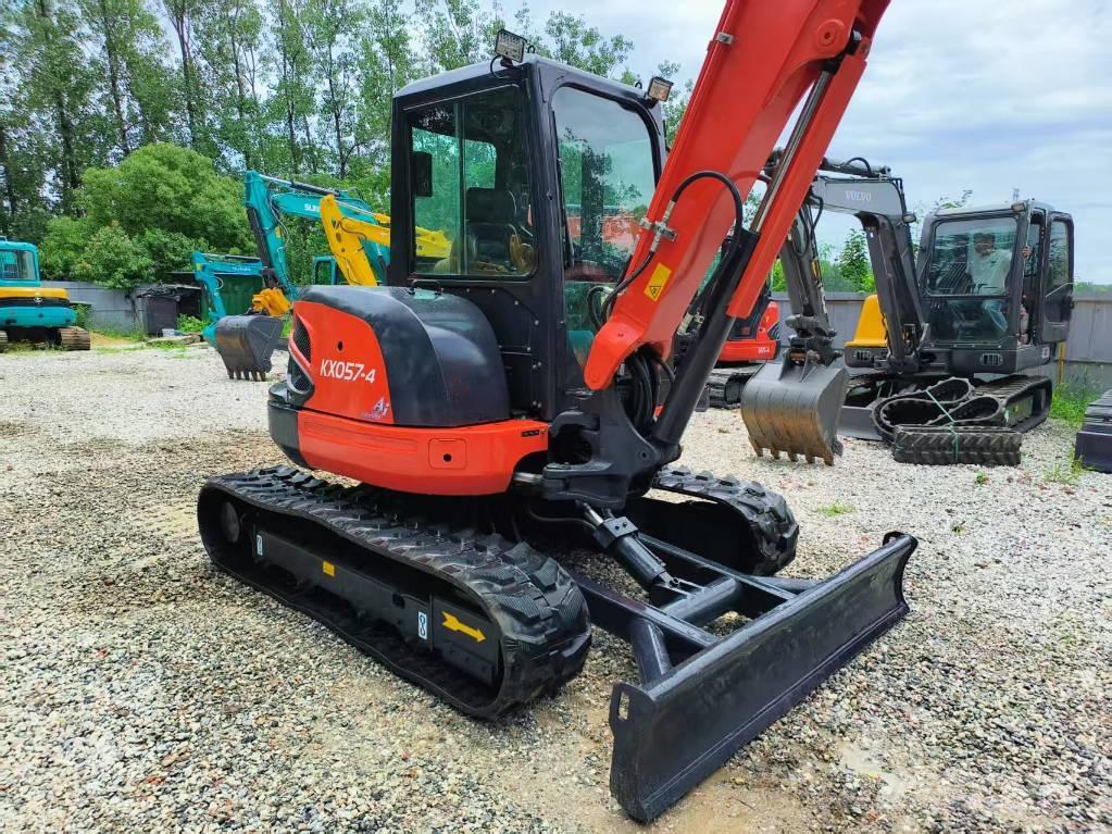 Kubota KX 057-4 소형 굴삭기 7톤 미만
