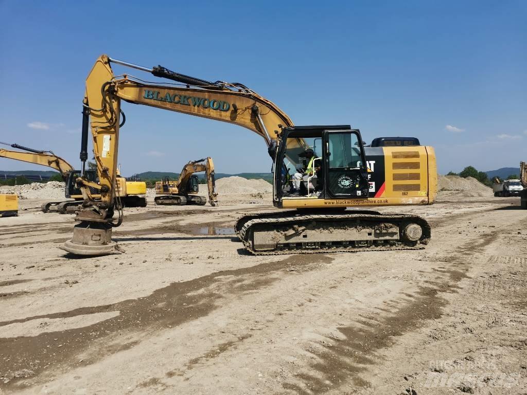 CAT 320 F 대형 굴삭기 29톤 이상