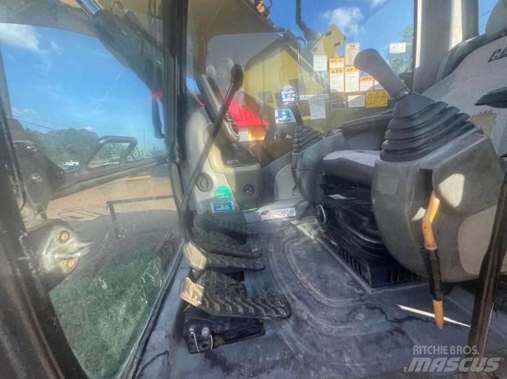 CAT 320 D LRR 대형 굴삭기 29톤 이상