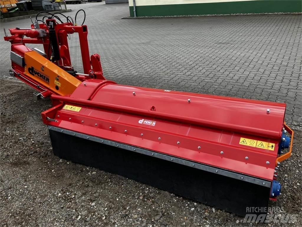 Dücker USM-21 목장 제초기 및 토퍼