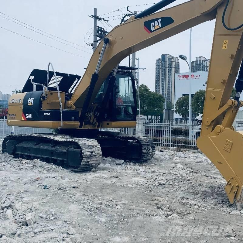 CAT 320 D 대형 굴삭기 29톤 이상