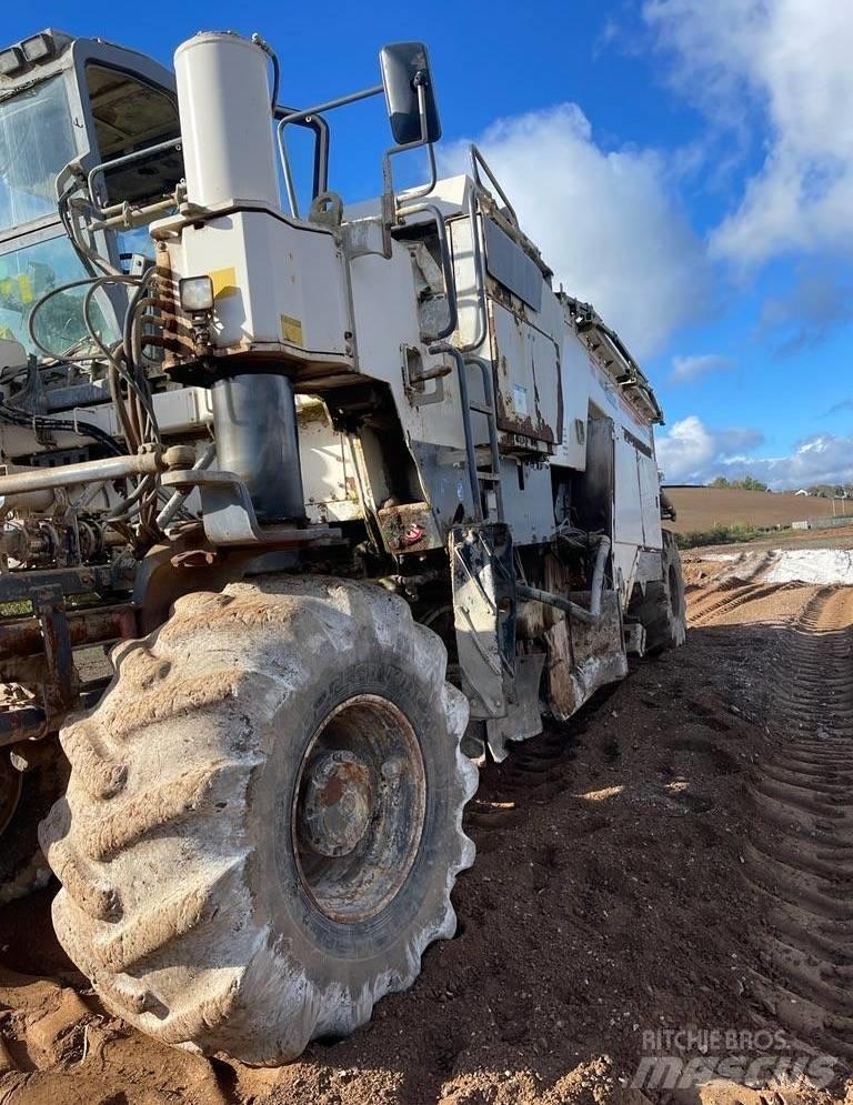 Wirtgen WR2500SK 아스팔트 리사이클러