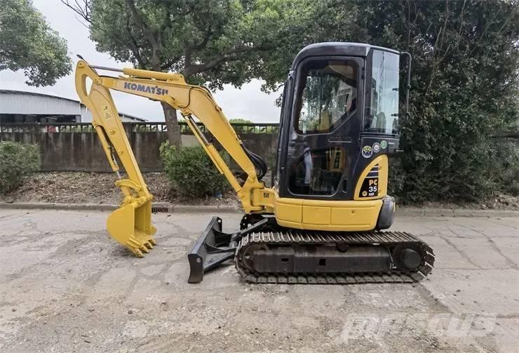 Komatsu PC35 소형 굴삭기 7톤 미만