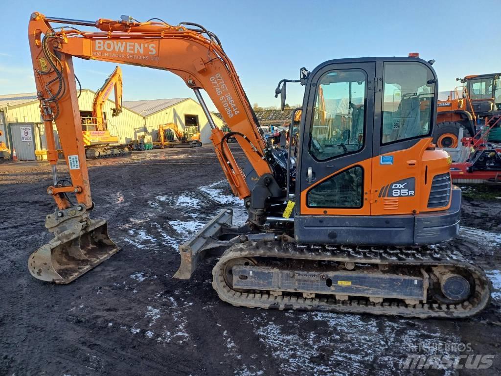 Doosan DX 85 R-3 중형굴삭기 7톤-28톤