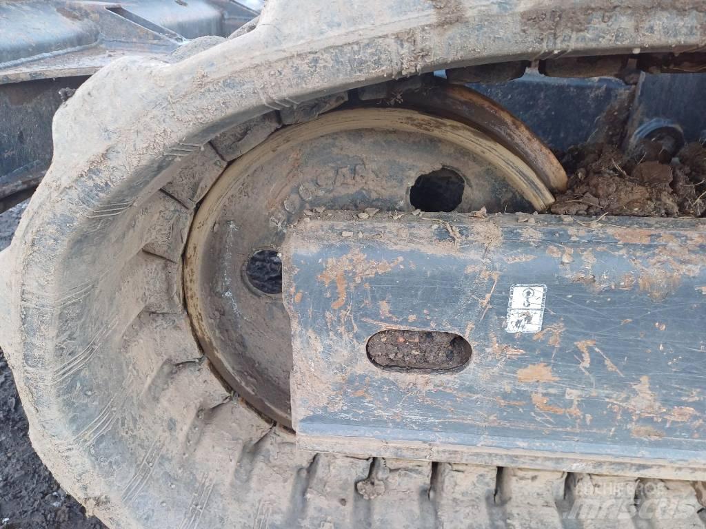 Doosan DX 85 R-3 중형굴삭기 7톤-28톤