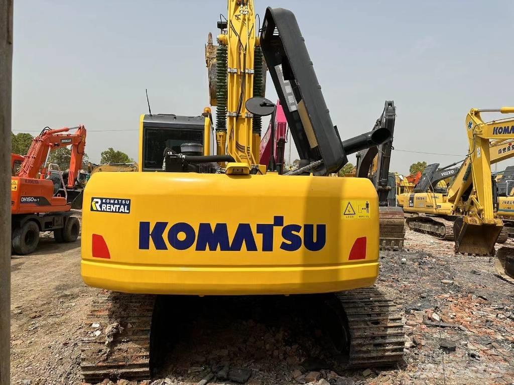 Komatsu PC 240 대형 굴삭기 29톤 이상