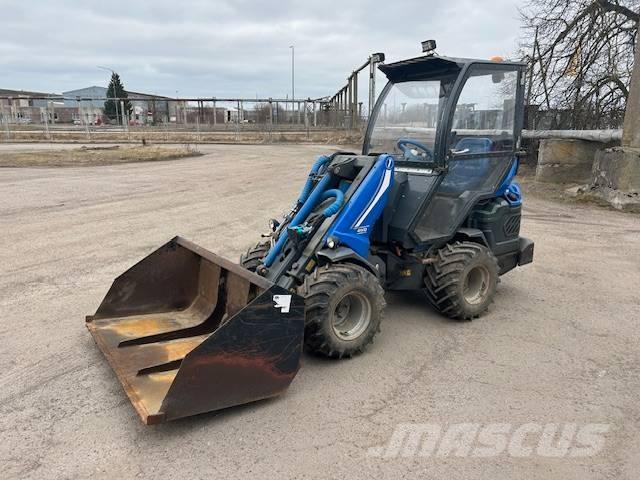 Multione 8.4 SD 미니 로더