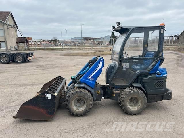 Multione 8.4 SD 미니 로더