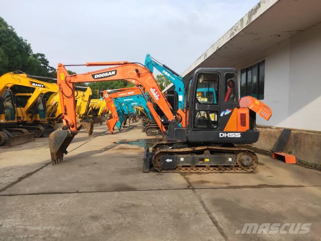 Doosan DH55 소형 굴삭기 7톤 미만