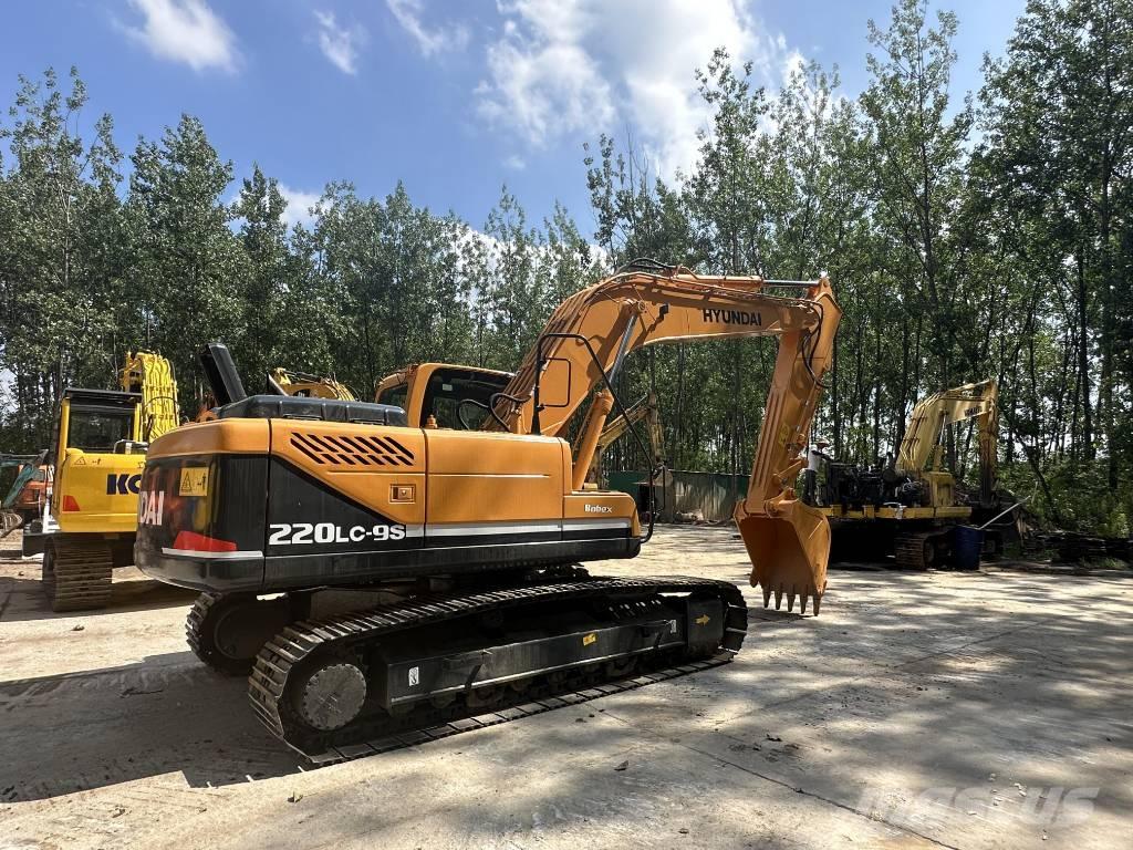 Hyundai R220LC-9S 대형 굴삭기 29톤 이상