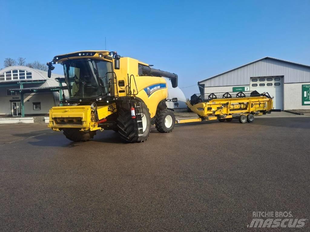 New Holland CX8.70 콤바인 수확기