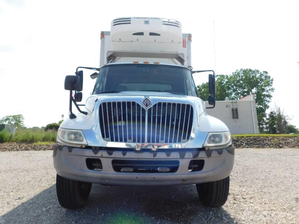 International 4400 컨테이너 트럭