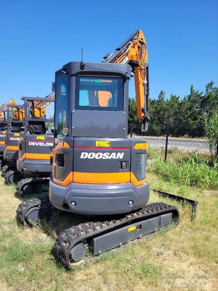 Doosan DX35Z-7 소형 굴삭기 7톤 미만