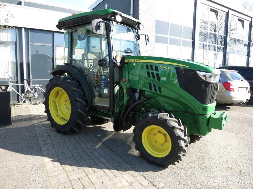 John Deere 5090GV 트랙터
