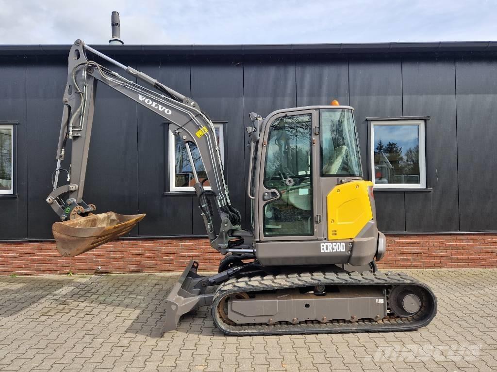 Volvo ECR 50 D 소형 굴삭기 7톤 미만