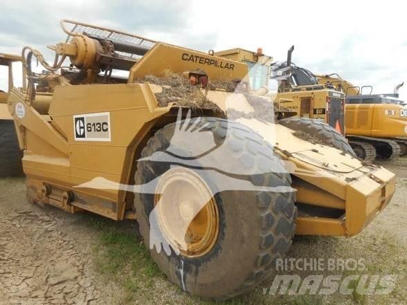 CAT 613C 스크레이퍼