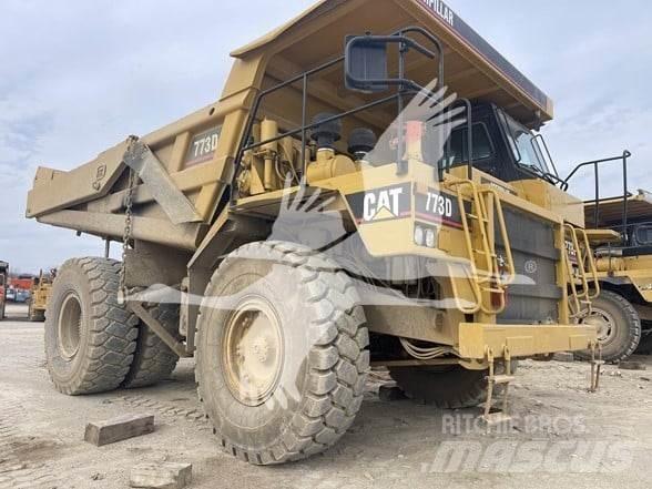 CAT 773D 연결식 홀러
