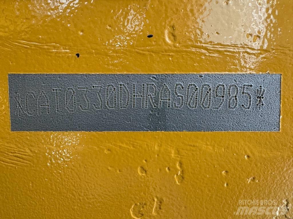 CAT 330 D 대형 굴삭기 29톤 이상