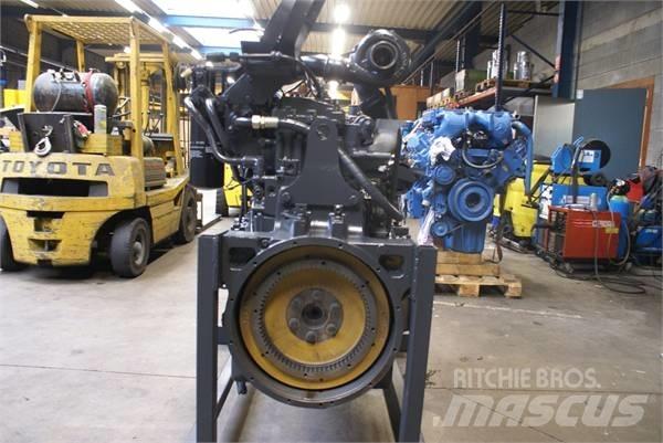 Komatsu SA6D125 E2 엔진