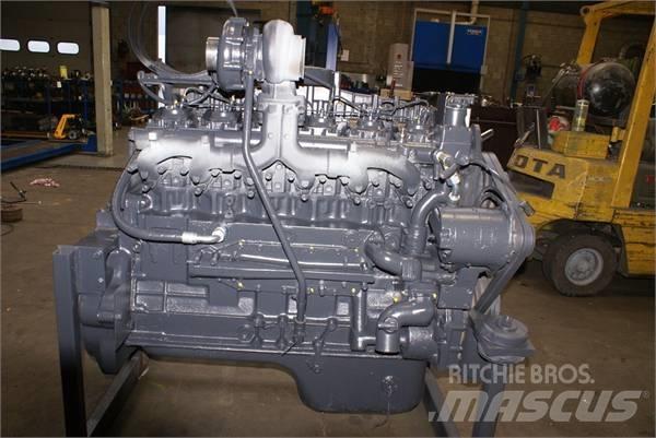 Komatsu SA6D125 E2 엔진