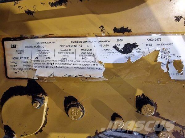 CAT C7 엔진