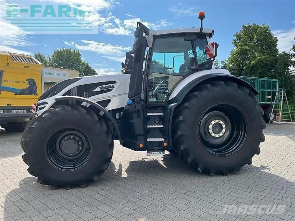 Valtra q245 트랙터