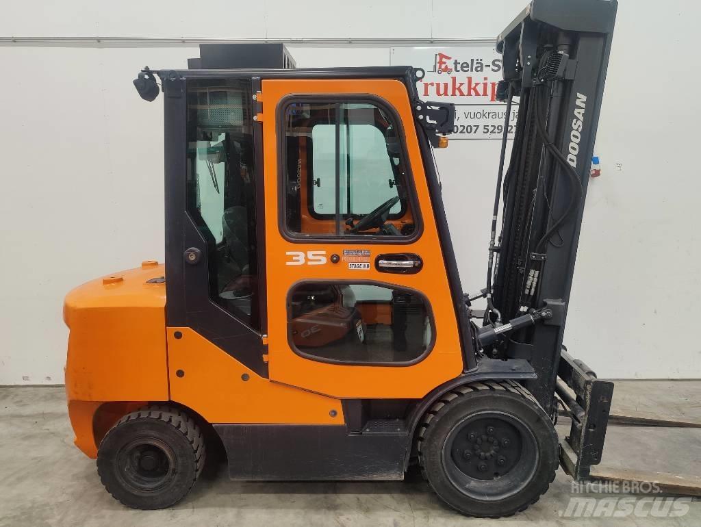 Doosan D 35 C-7 디젤 지게차