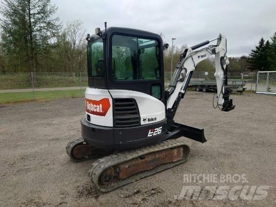 Bobcat E 26 소형 굴삭기 7톤 미만
