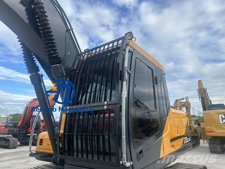 Hyundai R220LC-9S 대형 굴삭기 29톤 이상